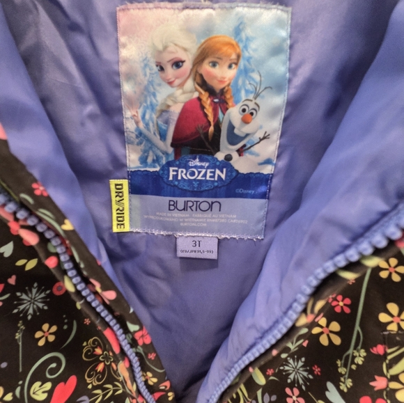 Burton Disney frozen snowsuit 3t - Picture 4 of 7